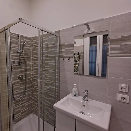 公寓 Sunny House Visitazione-ariston In 5 Min Piedi 圣雷默